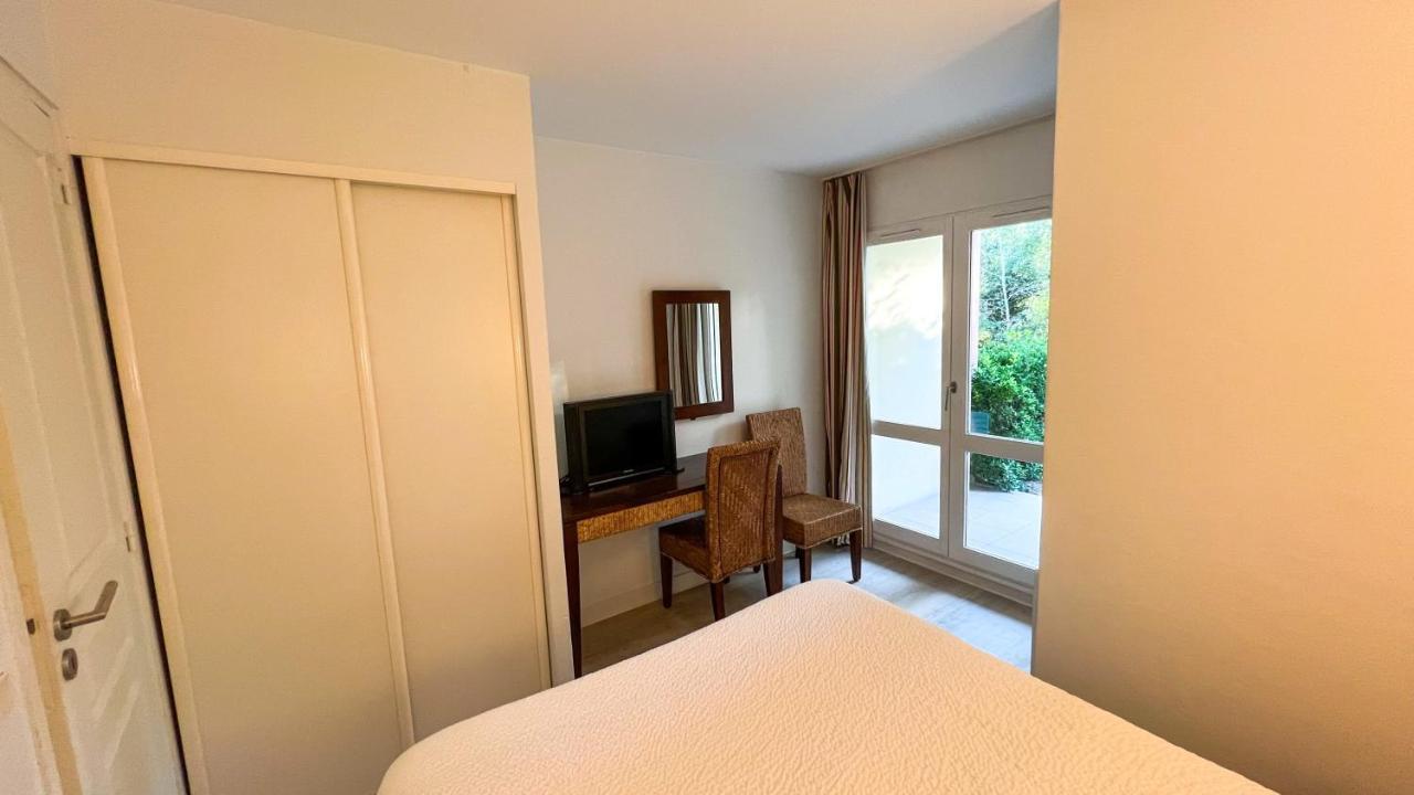 6-Person Apartment With Swimming Pool Tennis Court And Free Parking 25 勒图凯－巴黎普拉日 外观 照片
