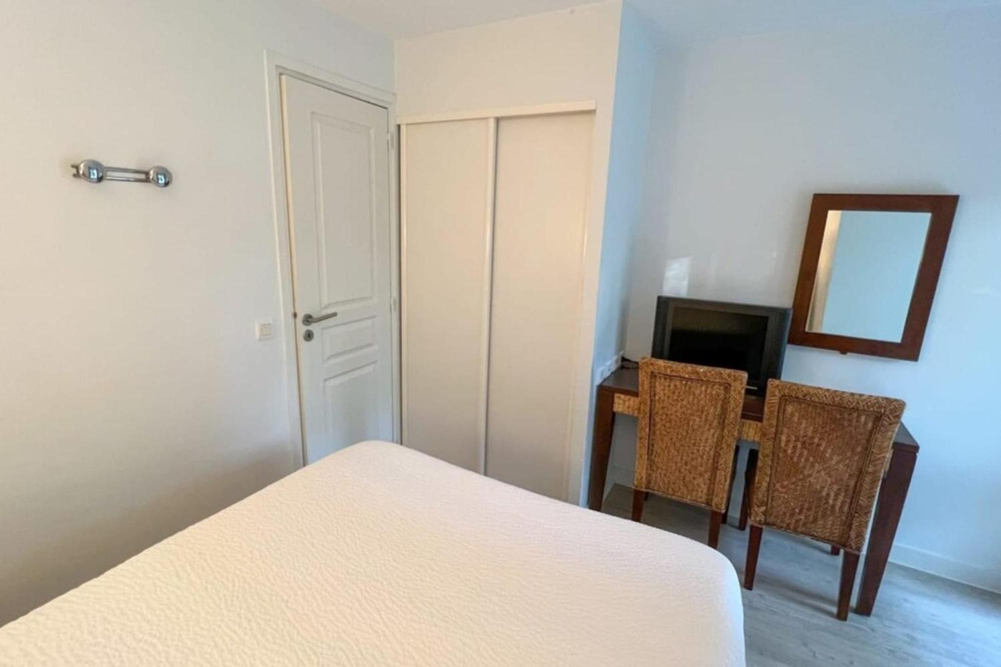 6-Person Apartment With Swimming Pool Tennis Court And Free Parking 25 勒图凯－巴黎普拉日 外观 照片